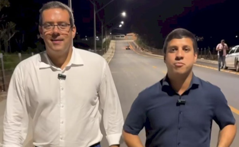 Em Macapá, prefeito Furlan comemora vitória na praça da propina