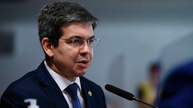 Aumento abusivo: Randolfe Rodrigues luta contra reajuste da tarifa de energia
