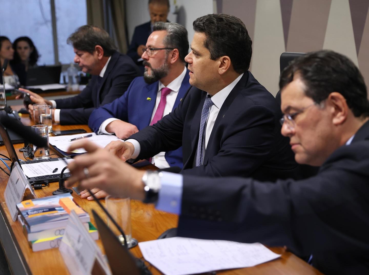 Comissão de Constituição, Justiça do Senado aprova texto base da reforma tributária