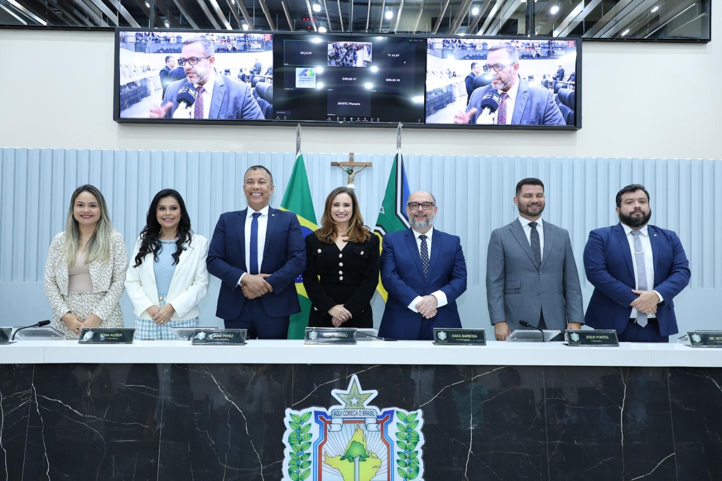 Alap retoma trabalhos legislativos com sessão inaugural e mensagem do governador