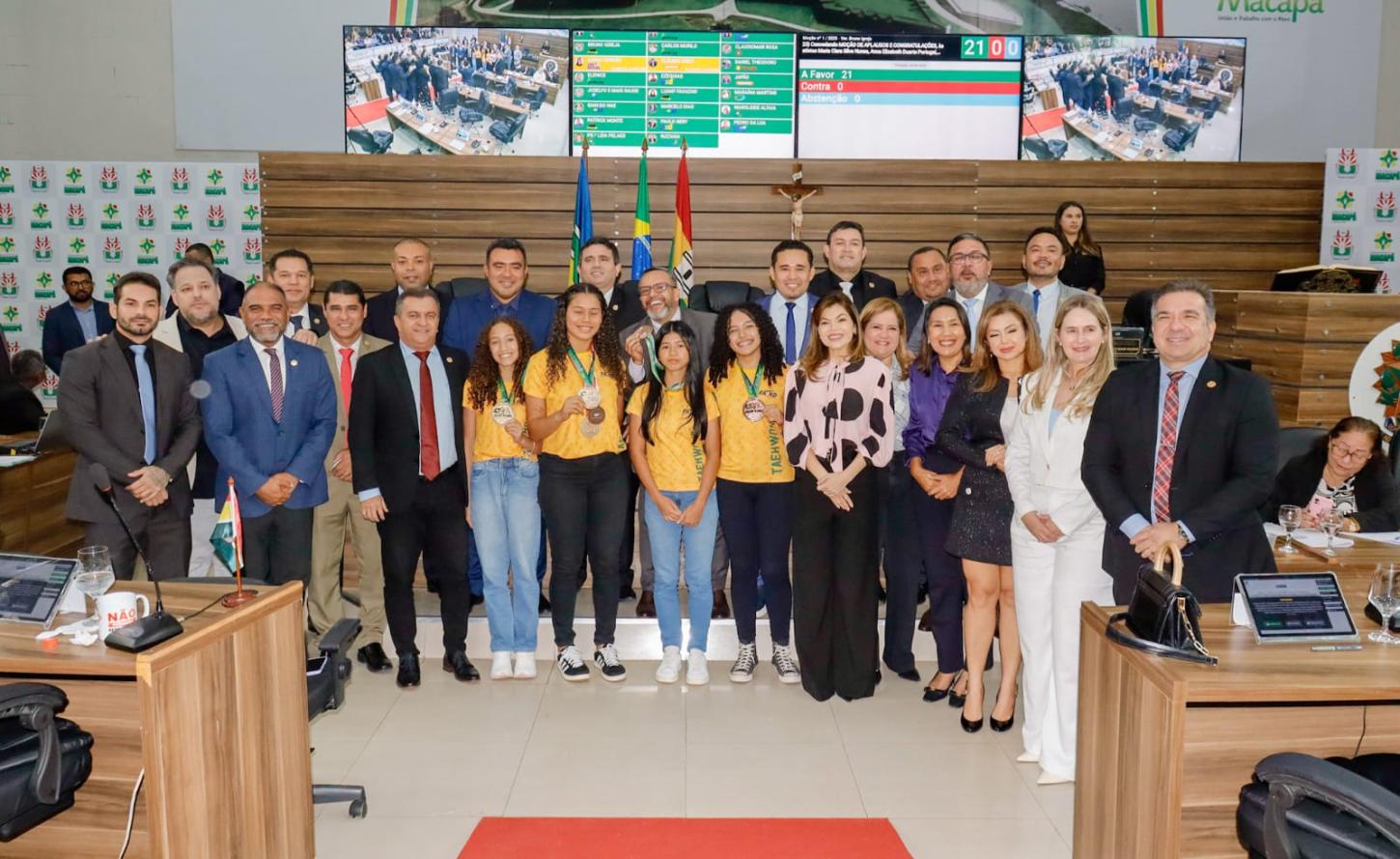 Câmara de Macapá exalta atletas amapaenses por conquistas no Grand Slam
