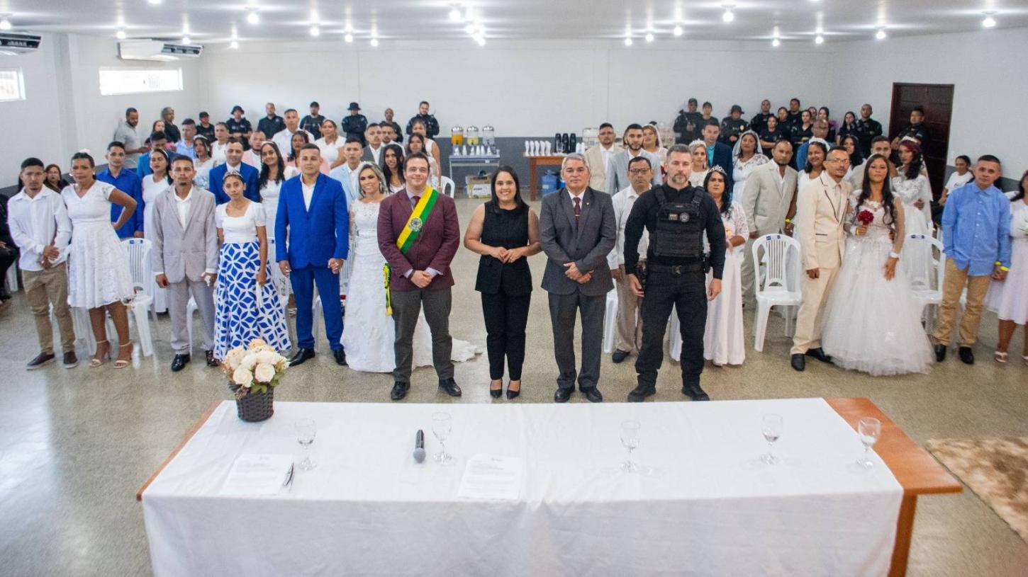 Amor além das grades: Tjap promove casamento para detentos do  Iapen