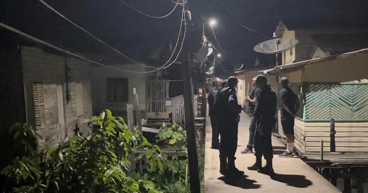 Mais de 12 horas de tensão em Laranjal do Jari