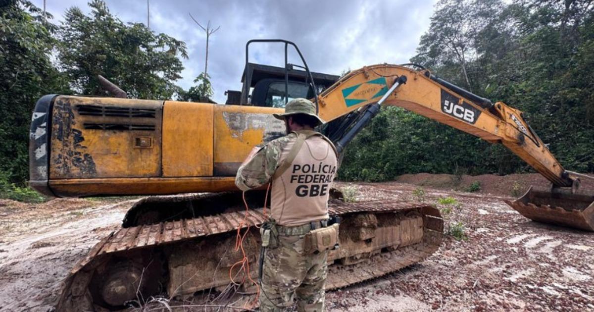 Polícia Federal cumpre mandado contra suspeito de extração ilegal em Pedra Branca