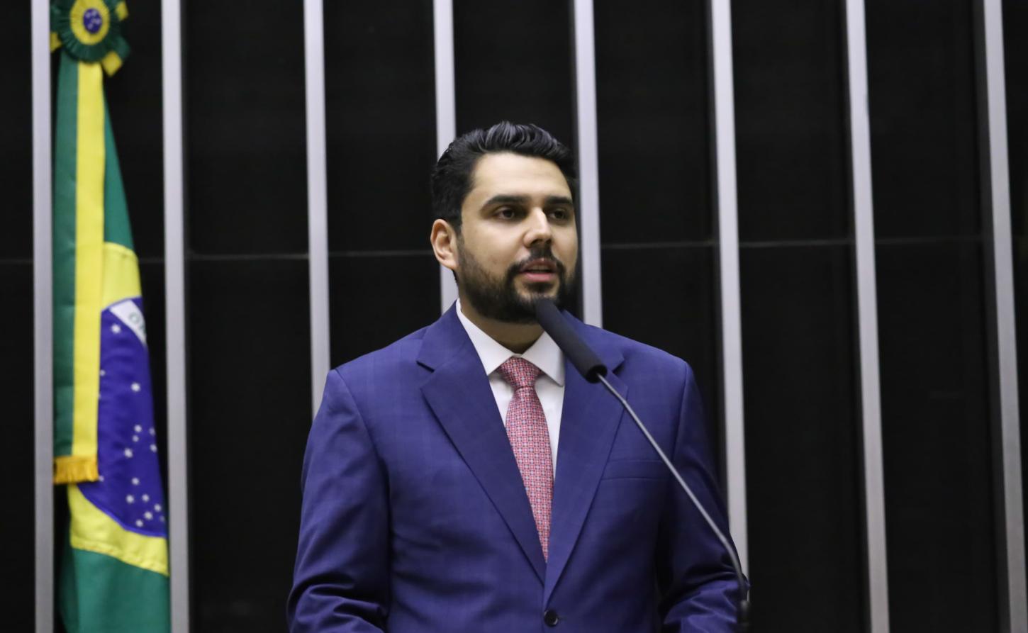 De estagiário a deputado federal: Lucas Abrahao assume vaga pelo Amapá