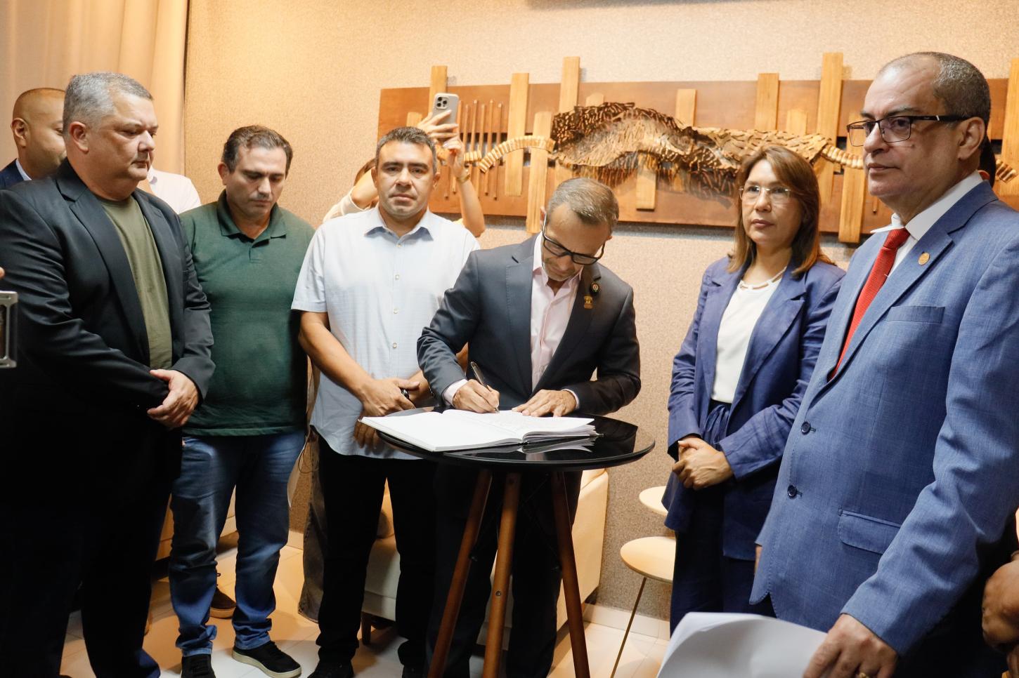Pedro DaLua assume Prefeitura de Macapá após decisão do STF contra Furlan