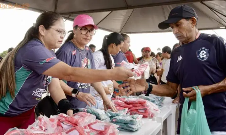 Corrida do Trabalhador em Macapá atrai multidão após entrega de kits